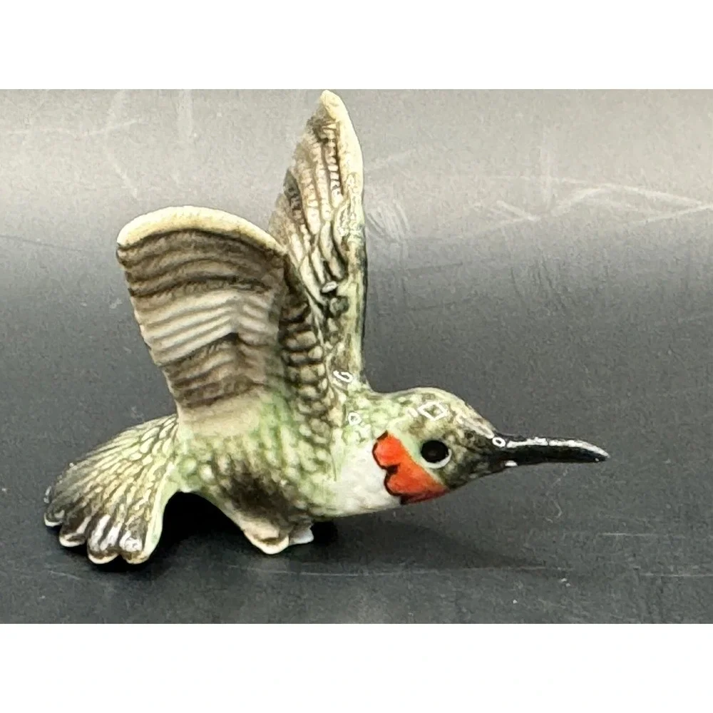 Porcelain Hummingbird With Flower 1